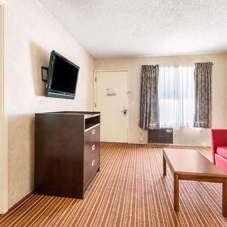 Rodeway Inn & Suites El Cajon San Diego East Exteriör bild