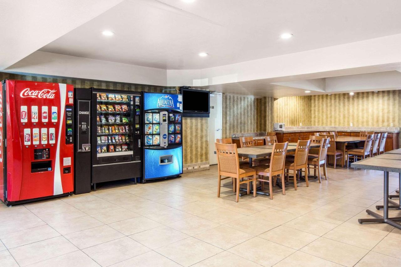 Rodeway Inn & Suites El Cajon San Diego East Exteriör bild