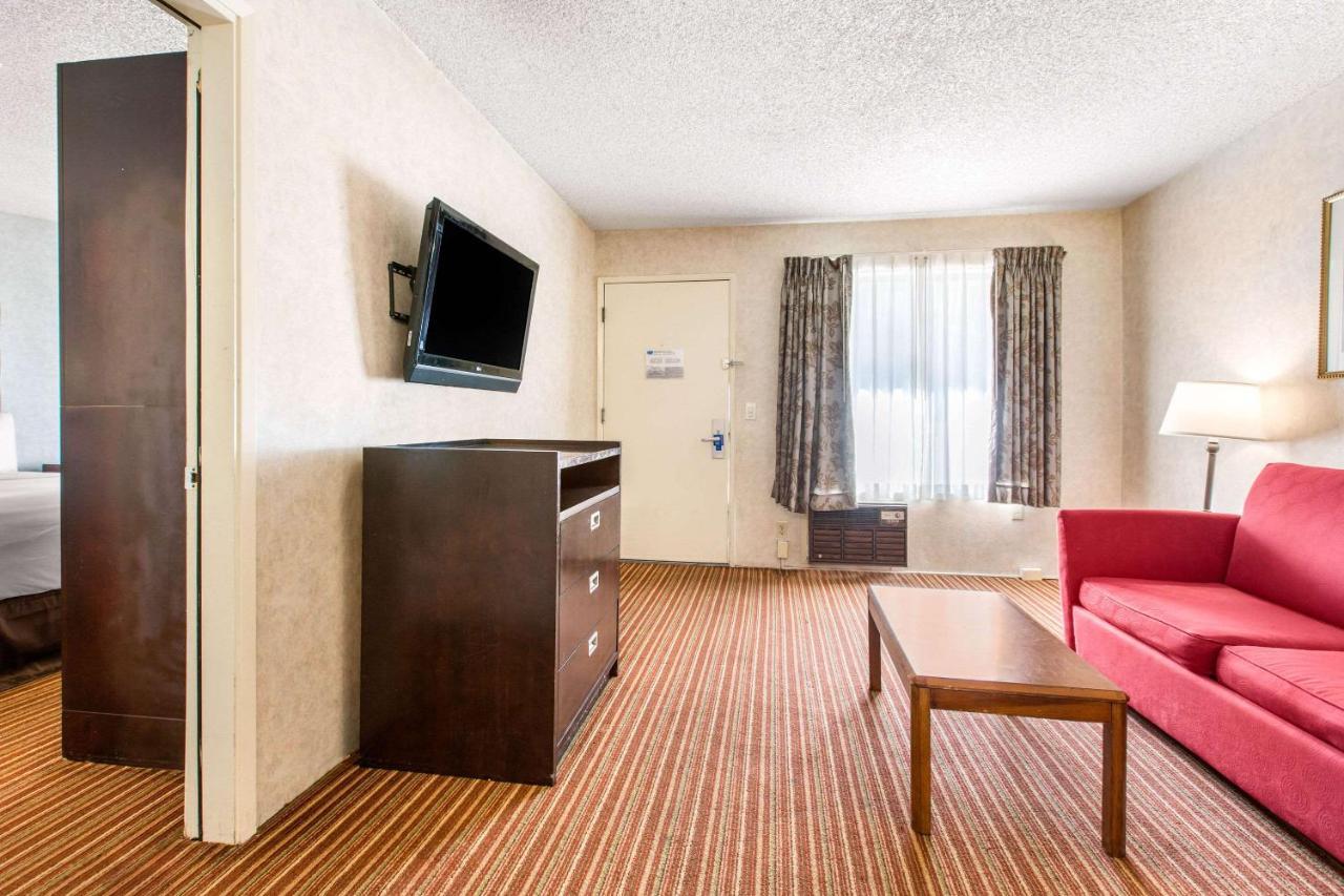 Rodeway Inn & Suites El Cajon San Diego East Exteriör bild