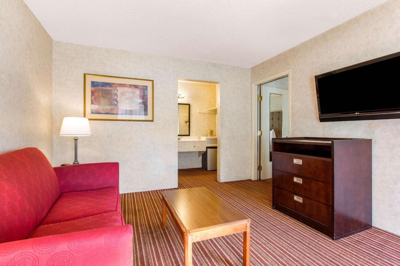 Rodeway Inn & Suites El Cajon San Diego East Exteriör bild