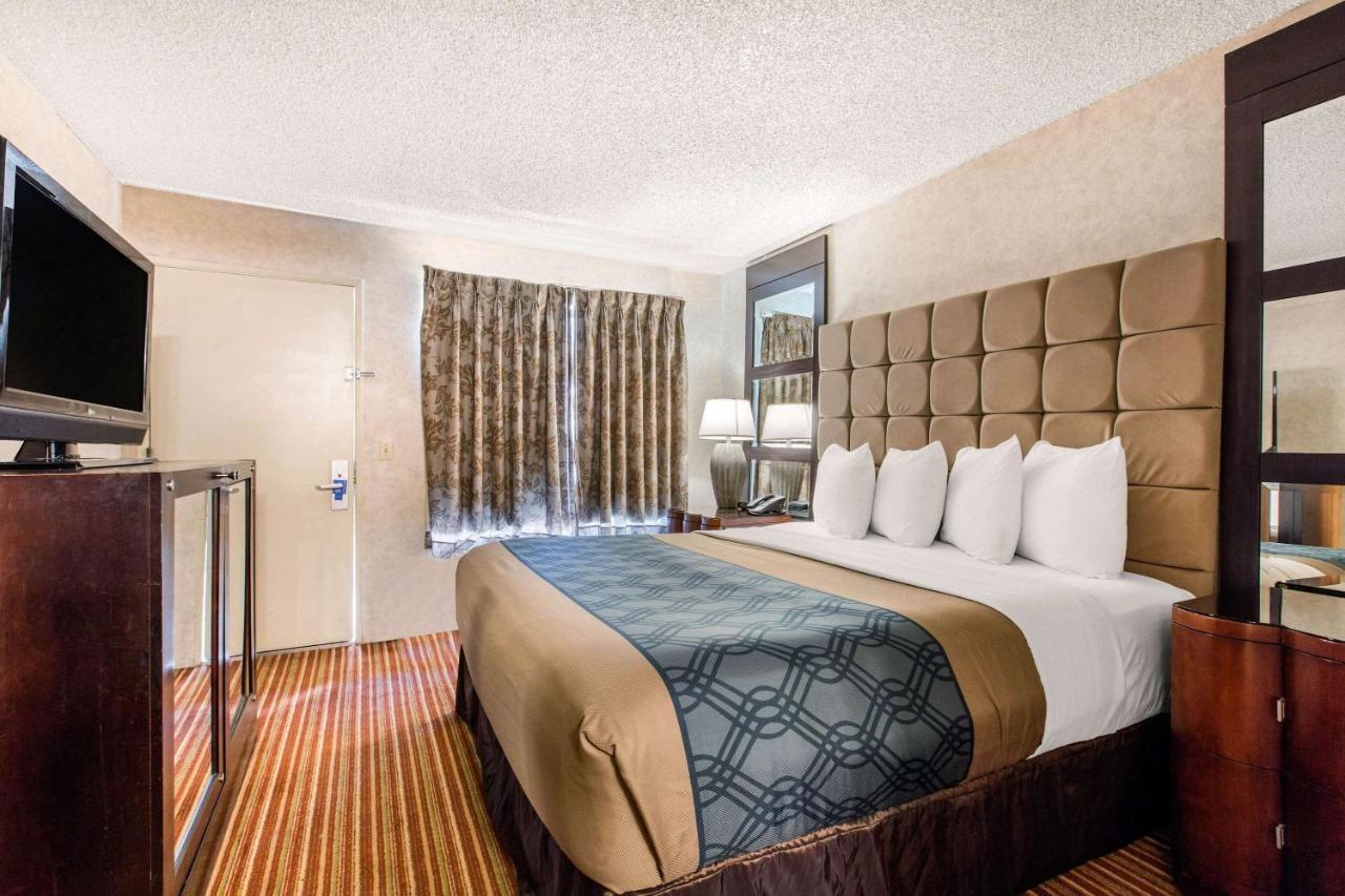 Rodeway Inn & Suites El Cajon San Diego East Exteriör bild